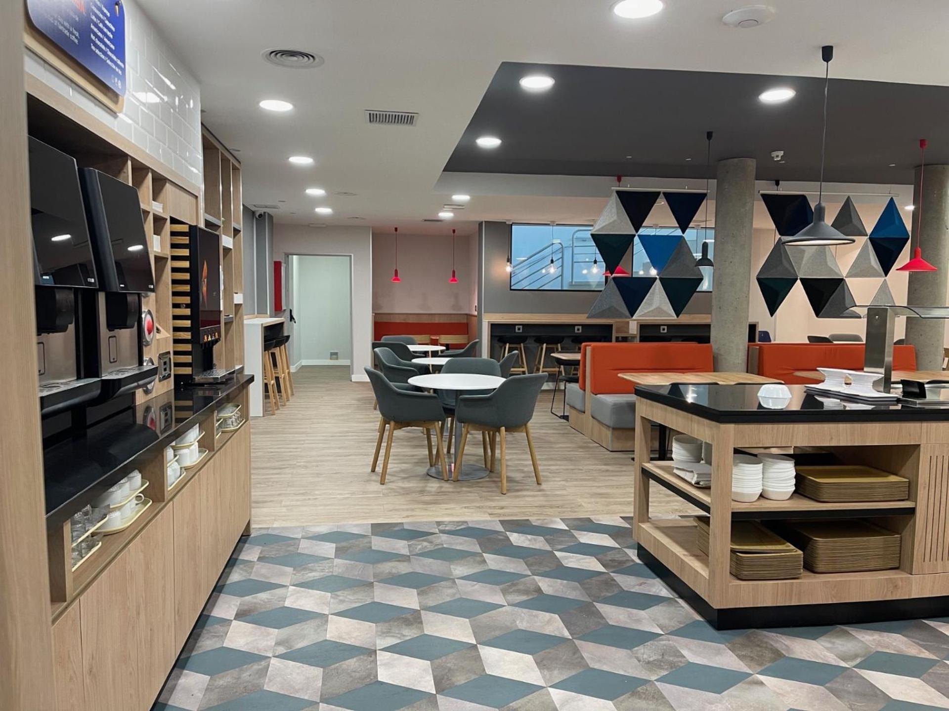 Express San Sebastian De Reyes By Ihg Hotel 2*