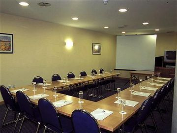 Hotel Express San Sebastian De Reyes, An Ihg 2*
